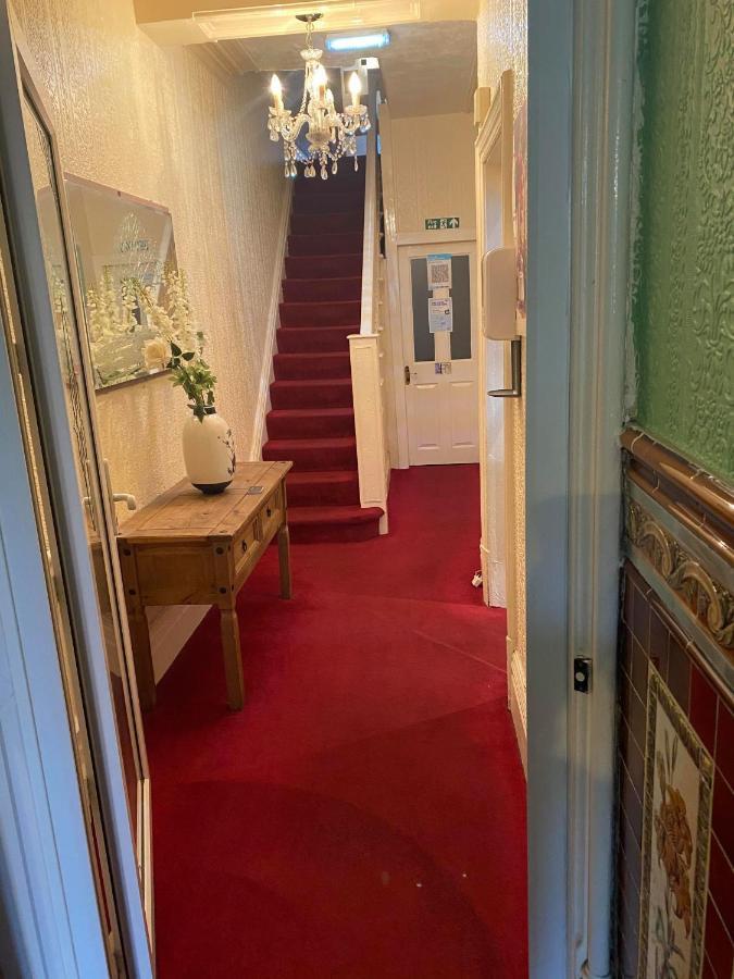 Hotel Jeanne Blackpool Luaran gambar